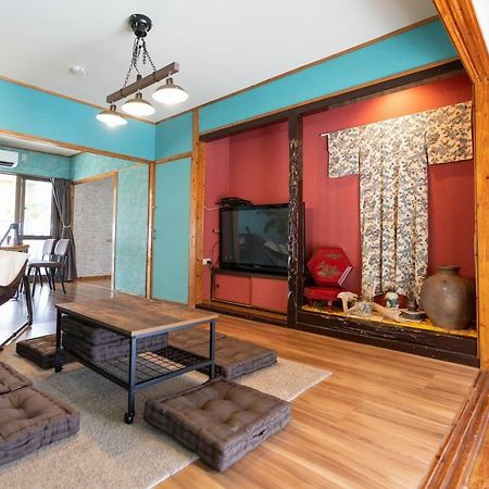 沖縄古民家お宿ななつぼし Okinawa Traditional House Nanatsuboshi Наха Екстер'єр фото