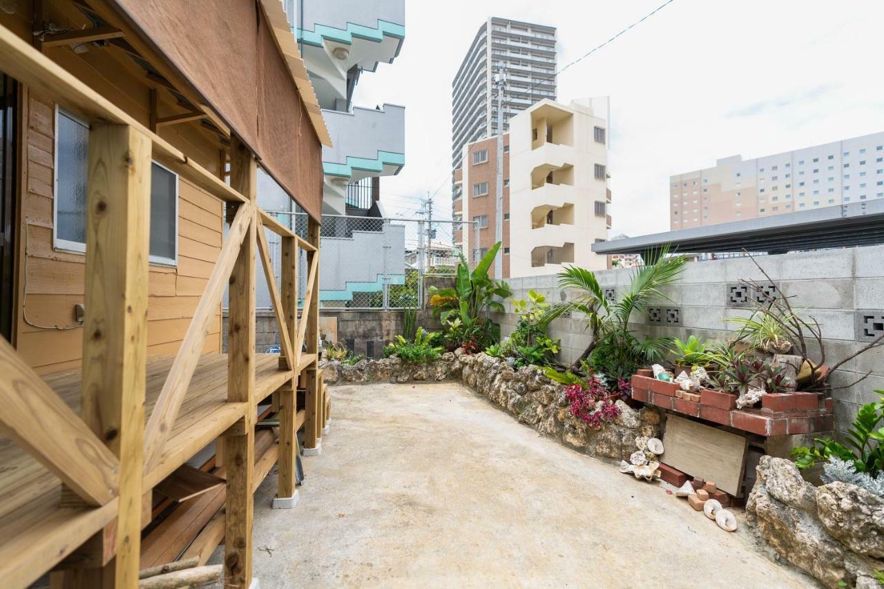 沖縄古民家お宿ななつぼし Okinawa Traditional House Nanatsuboshi Наха Екстер'єр фото